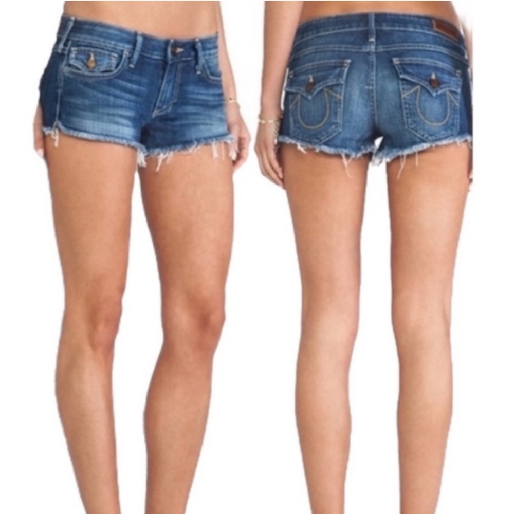 TRUE RELIGION Joey Distressed Cut Off Raw Hem Jean Denim
Booty Shorts Size 26
